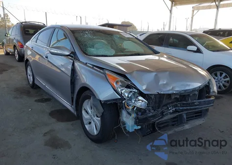 2015 Hyundai Sonata Hybrid z USA, uszkodzony, nr VIN KMHEC4A45FA124883
